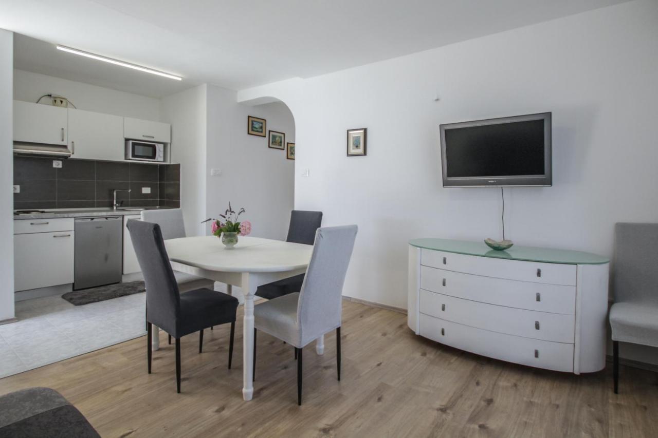 Apartment Tosca With Parking Rovinj Exteriér fotografie